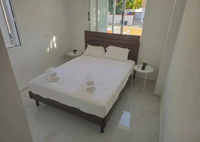 아파트 Shiamis Modern House *