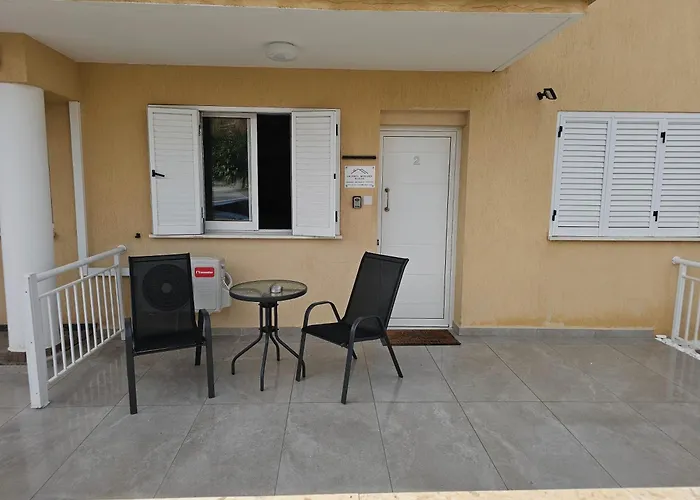 Shiamis Modern House 아파트