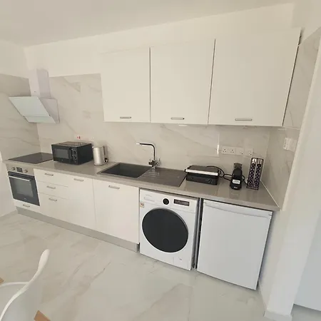 דירה Shiamis Modern House *