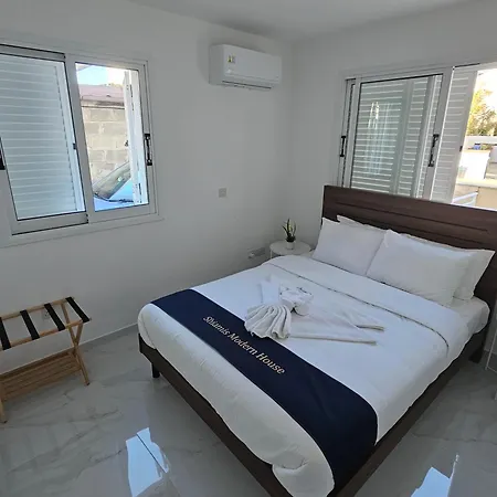 Shiamis Modern House Appartement