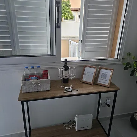דירה Shiamis Modern House *