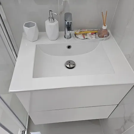 דירה Shiamis Modern House