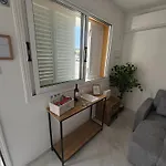 Shiamis Modern House Appartement